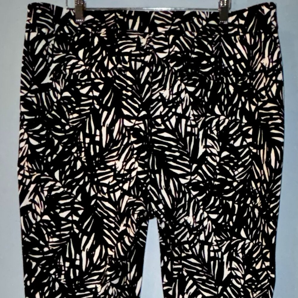 Old Navy High Rise Pixie Pant